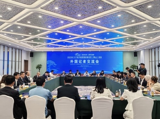 我市在RCEP地方政府暨友城合作（黃山）論壇外國記者交流會上推介徽州文化和黃山美景美食